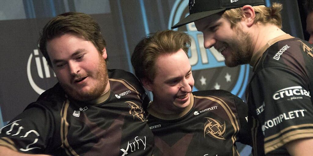 Аналіз Тижневого Рейтингу HLTV CS2: Зміни Позицій Українських Команд - Game UA CS2 тижневий рейтинг команд